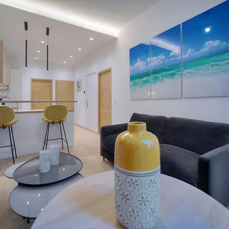 Renovated 1 Bedroom Near Palais 2p1 By Rivaevent *