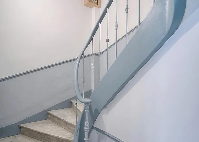 Renovated 1 Bedroom Near Palais 2p1 By Rivaevent شقة *