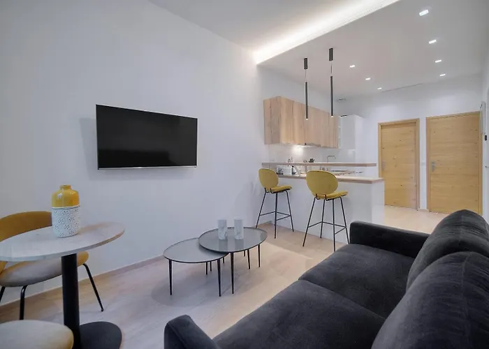 Renovated 1 Bedroom Near Palais 2p1 By Rivaevent شقة *