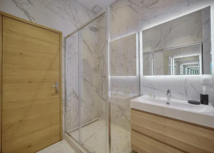 شقة Renovated 1 Bedroom Near Palais 2p1 By Rivaevent