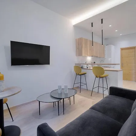 Renovated 1 Bedroom Near Palais 2p1 By Rivaevent Apartment *