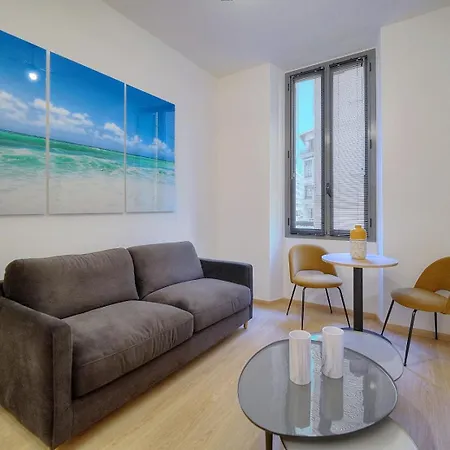Renovated 1 Bedroom Near Palais 2p1 By Rivaevent Apartment